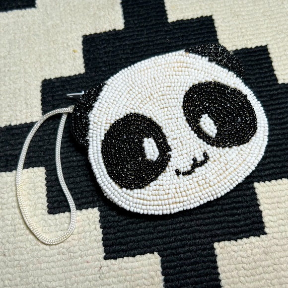 Adorbs, beaded panda, coin purse!! - Picture 1 of 9